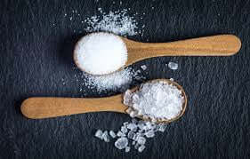 What are the Nutritional Facts for 100g of Sea Salt